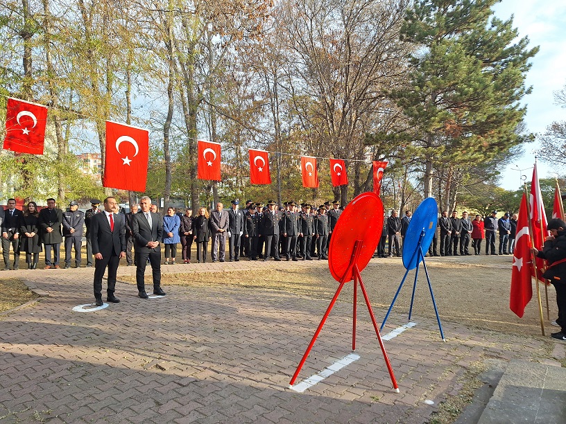 10 Kasım Çelenk Sunma Töreni ve Gazi Mustafa Kemal Atatürk'ü Anma Programı